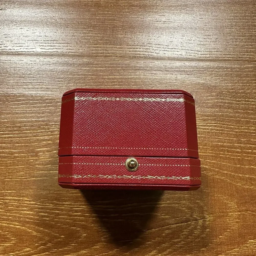Cartier luxury quality